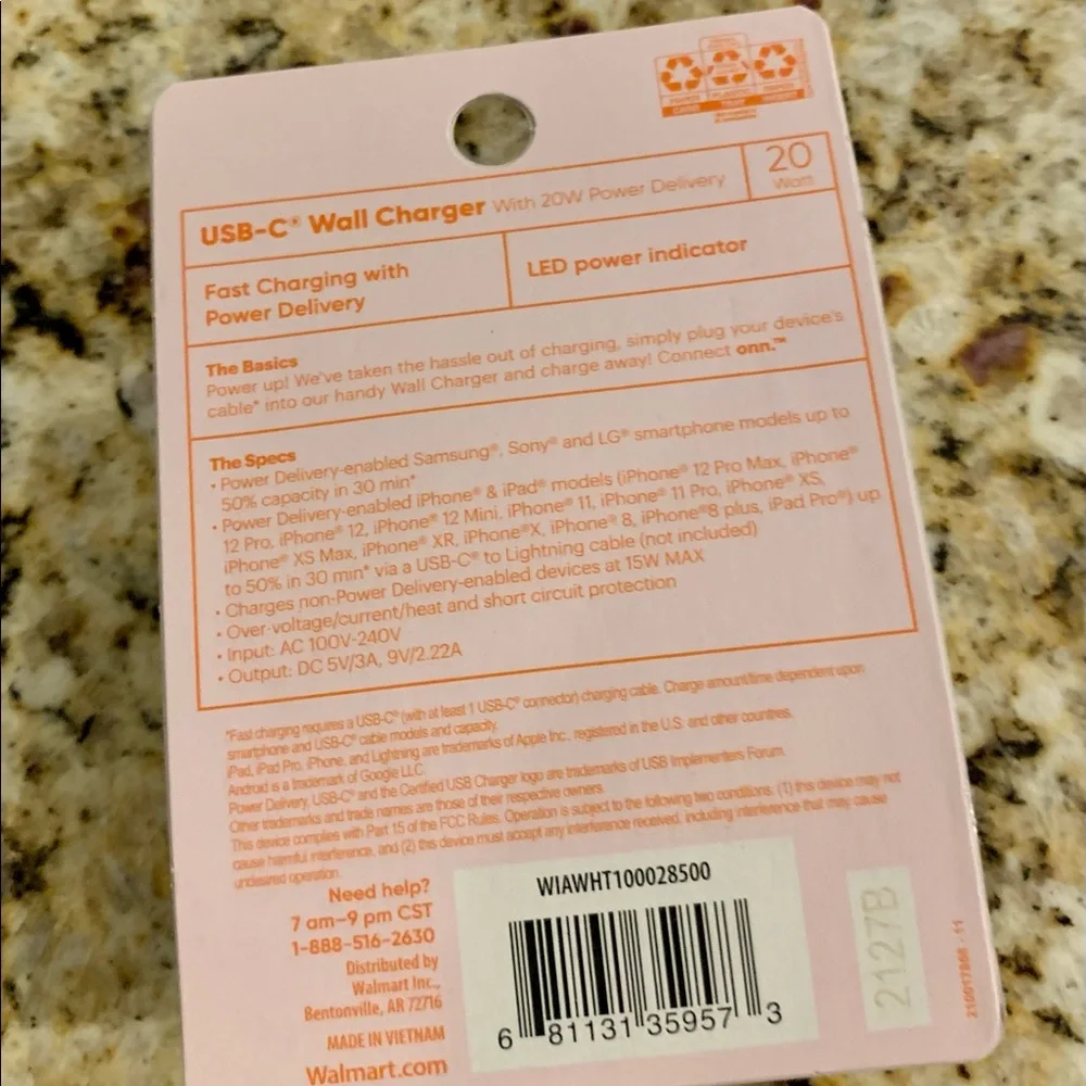 NWT USB-C Charger 20 watt power - fast charging with LED light